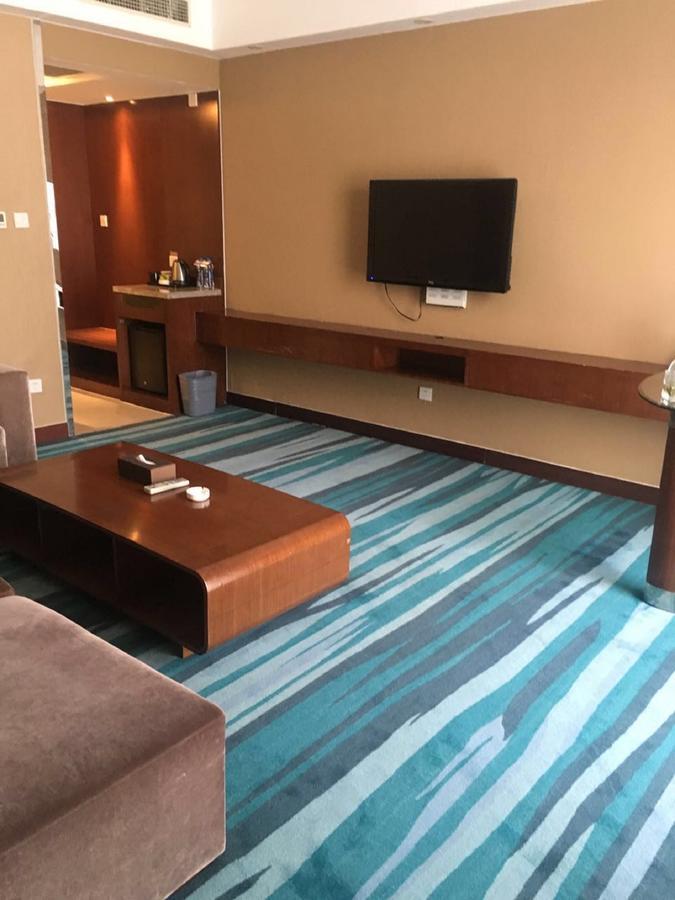 Hotel Metropolo, Zhenjiang, Railway Station Wanda Plaza Zhenjiang  Zewnętrze zdjęcie