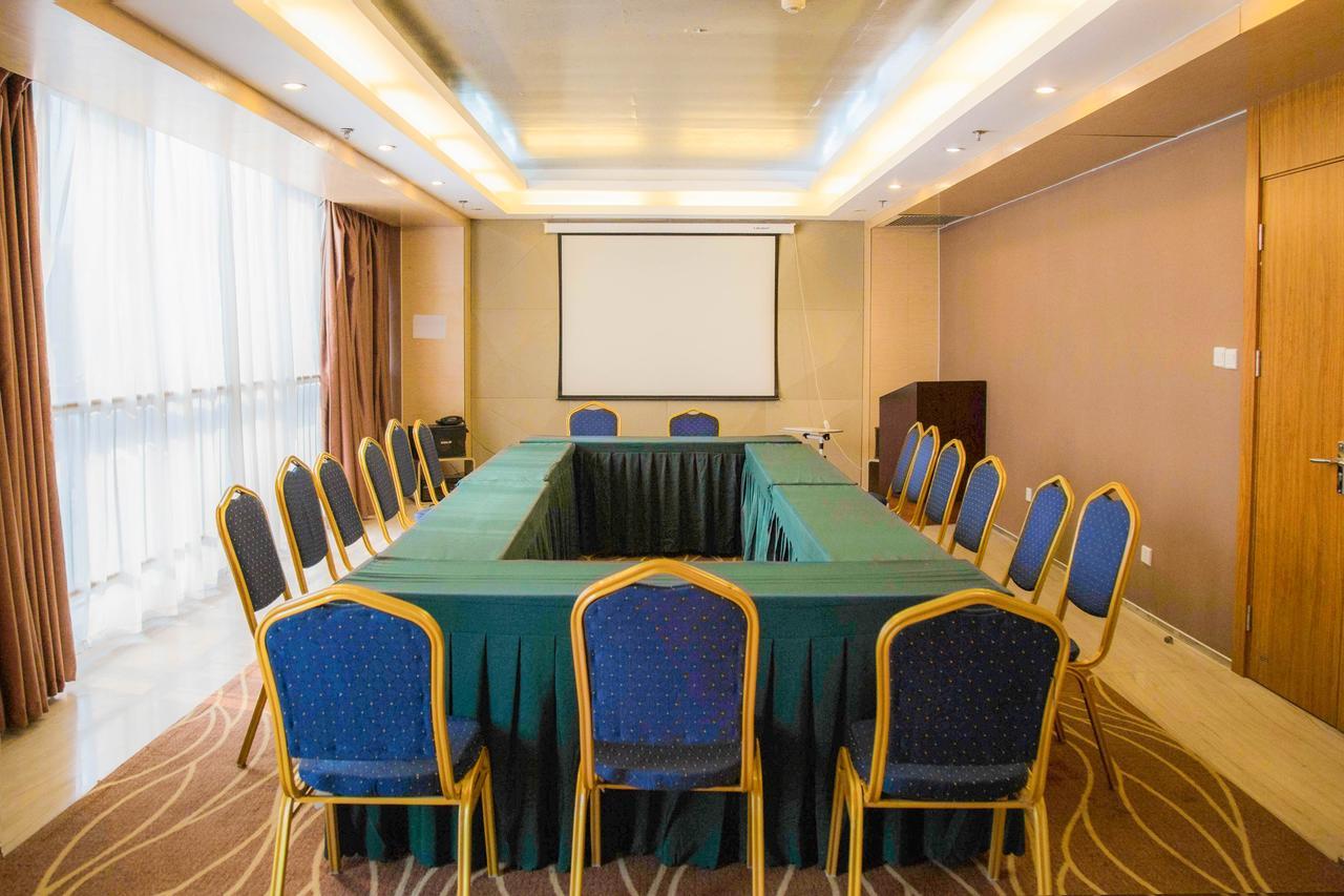 Hotel Metropolo, Zhenjiang, Railway Station Wanda Plaza Zhenjiang  Zewnętrze zdjęcie